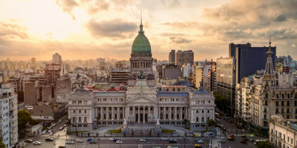 O Fim da "Argentina Barata": Entenda a Virada Econômica que Encareceu o Destino